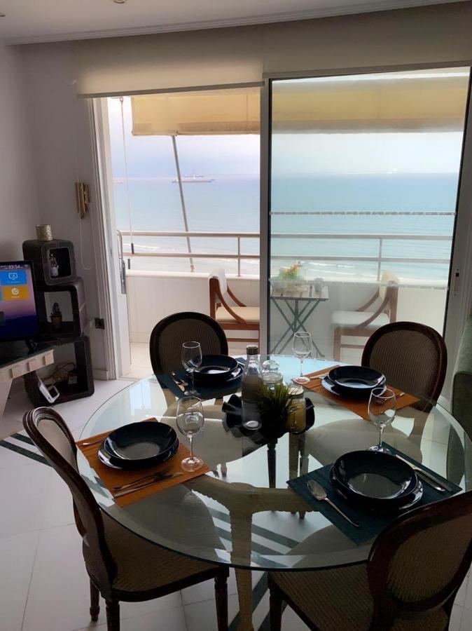 Larnaca Room, 50M To The Finikoudes Beach Luaran gambar